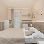 公寓 Family With Garden And Two Parking Spaces In By Renters 格但斯克