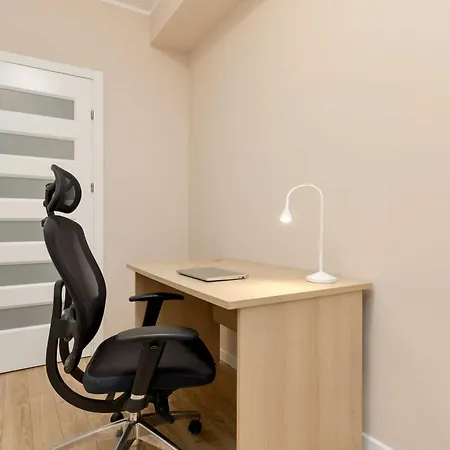 Apartamento Family With Garden And Two Parking Spaces In By Renters